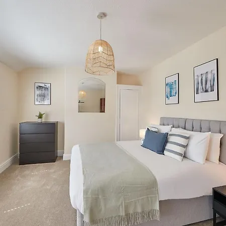 Host & - Blue Sky Whitby