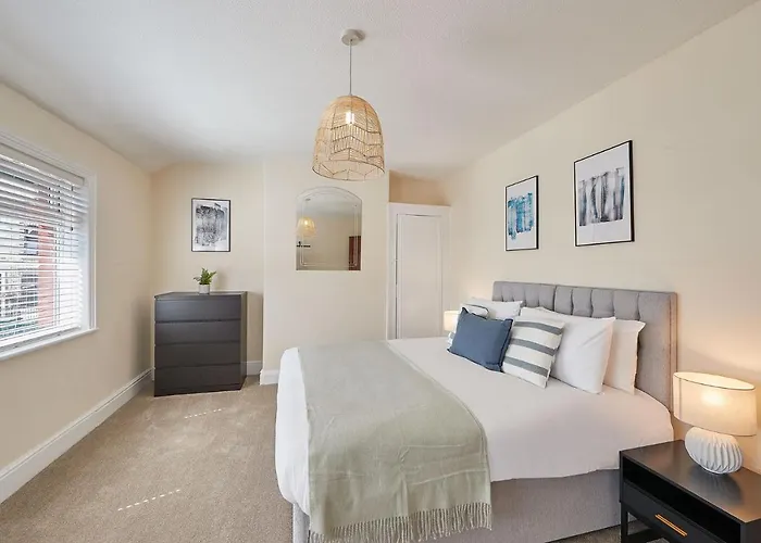 Host & - Blue Sky Whitby